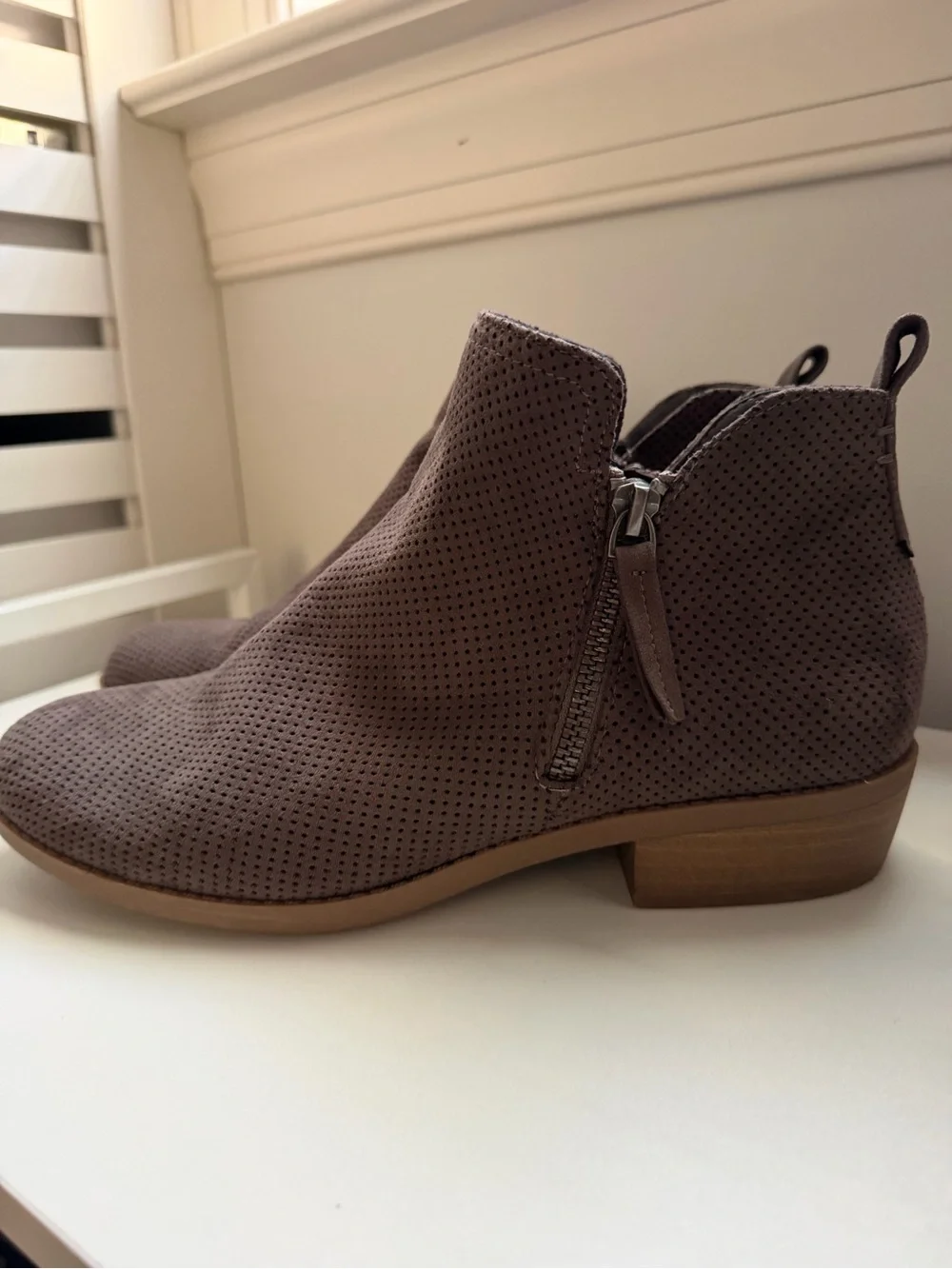 Universal Thread Women's Taupe Suede Ankle Boots - 8.5